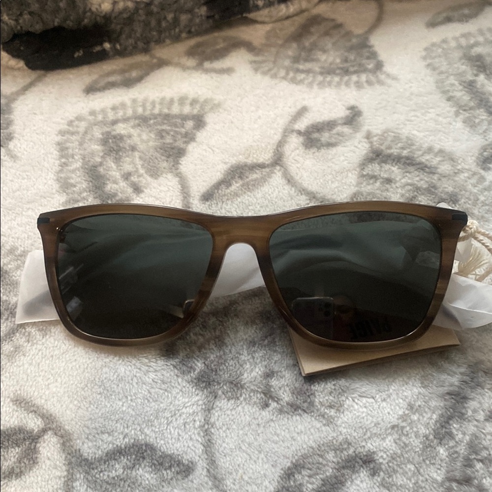 PAIGE “BLAKE” sunglasses